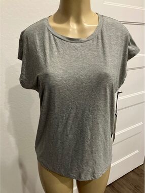 NWT Kyodan Women's Gray Short Sleeve Active T-Shirt